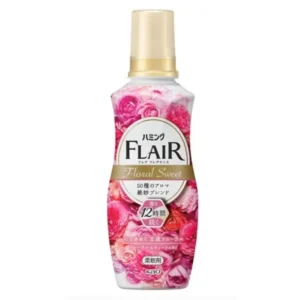 Kao Flair kvepalų gėlių saldus antibakterinis audinių minkštiklis su saldžiu gėlių kvapu 520ml